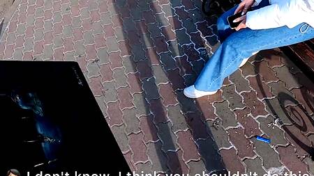 Запикапил и трахнул сзади клевую девушку с шикарной задницей