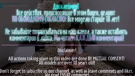 Пацан ебет на против зеркала молоденькую худенькую девушку