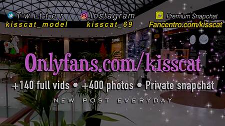 Похотливая нимфа отдалась русскому парню примерочной торгового центра