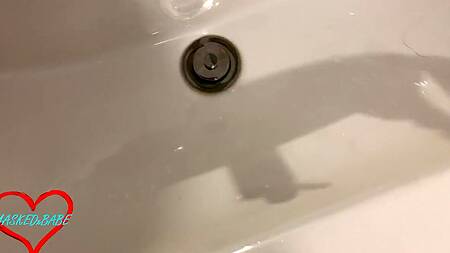 Русский пацан классно ебет девушку со связанными руками