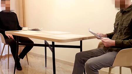 Чувак пялит сучку на глазах ее бойфренда которому нравиться смотреть