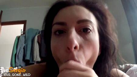 Нимфа разбудила хахаля минетом и клево отдалась в миссионерской позе