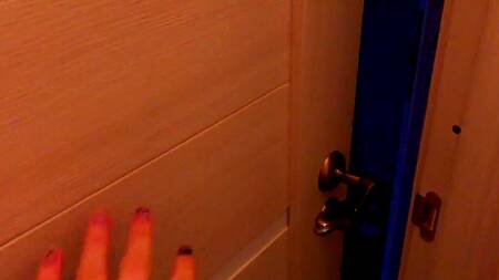 Снял от первого лица как трахнул блондинку и мощно кончил ей на живот