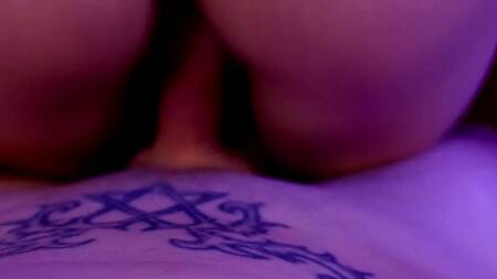 Отодрал в три дырки горячую стриптизёршу с очень классной фигурой