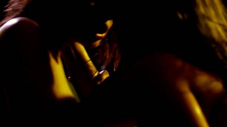 Фильм: Лесбийские Приключения Старых Женщин и Молодых Девушек 9