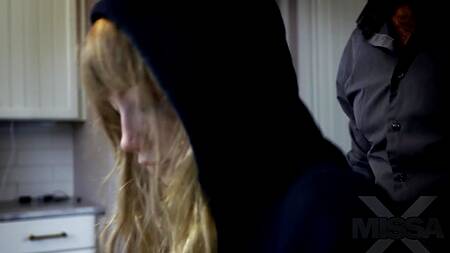 Запикапил бездомную девушку и страстно отодрал в интересных позах