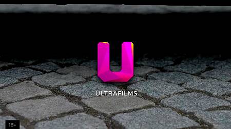 Красивое порно с ухоженной девушкой и опытным в сексе парнем