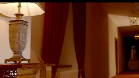 Красивое порно с ухоженной девушкой и опытным в сексе парнем