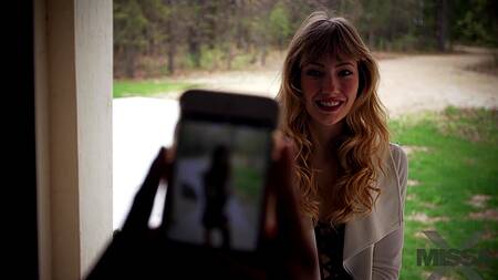 Девушка с маленькой грудью отдалась раком бородатому мужчине