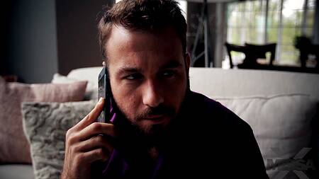 Девушка с маленькой грудью отдалась раком бородатому мужчине