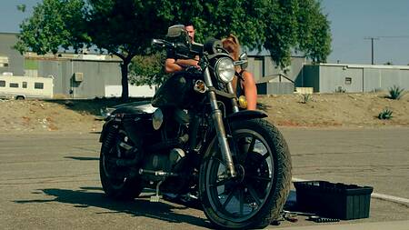 Долгий изнурительный секс ненасытной нимфоманки с накаченным мужиком