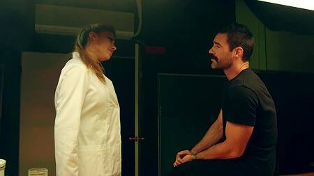 Долгий изнурительный секс ненасытной нимфоманки с накаченным мужиком