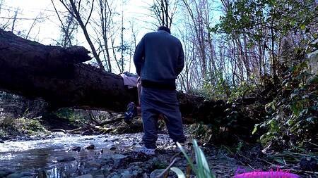 Русское анальное порно на природе с ухоженной светловолосой девкой