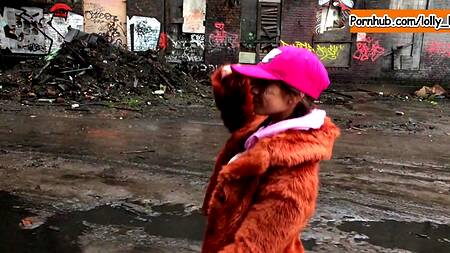 Грудастая краля испытывает экстаз от толстого члена и мощно вибратора