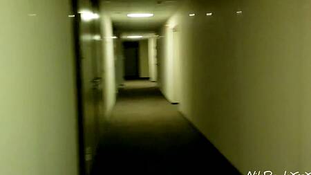 Запикапил и выебал перед камерой молодую нимфу с классной жопой