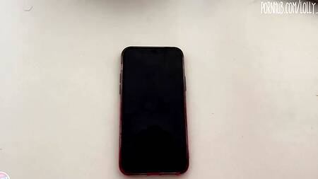 Горячая в постели Lolly Lips трясет дойками на члене бойфренда