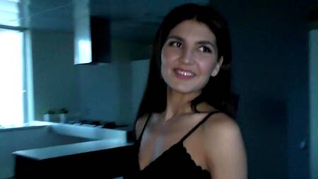 Соблазнил соседскую девчонку и страстно отодрал большим членом