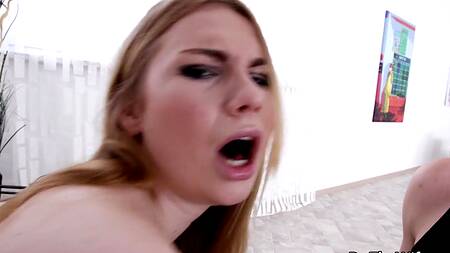 Куколд прибалдел от секса своей девушки с огромным негритосом