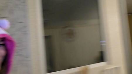 Молодые нимфы уговорили парня достать фаллос и горячо трахнуть