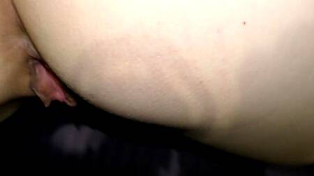 Русская краля показывает от первого лица на сколько она хороша на члене