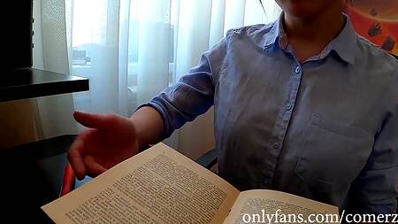 Краля с огромными дойками совсем не против попрыгать на толстом фаллосе