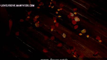 Русская краля села пиздой на лицо парня и ощутила кайф от его языка