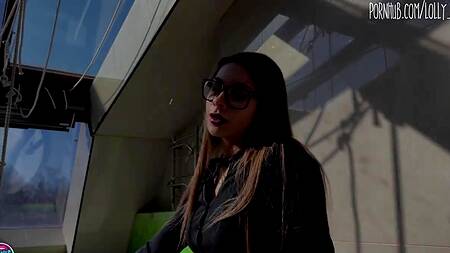 Улетная ролевая игра с русской девушкой в сексуальном нижнем белье