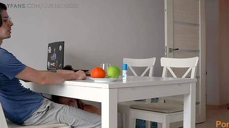 Как же приятно трахать двух подружек с очень красивыми задницами