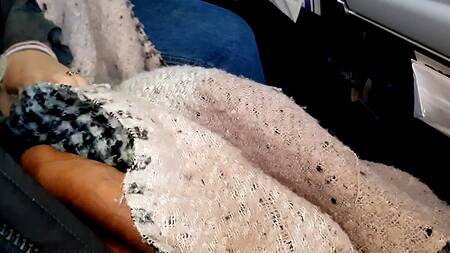 Любительский оральный секс в самолёте с прекрасной русской малыхой