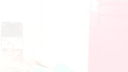 Молодуха с мокрой киской оседлала сверху твердый хуй онаниста