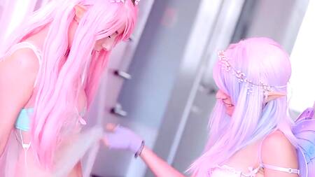 Незабываемый лесбийский секс с молодыми стройными эльфийками