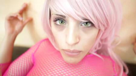 Сексапильная девушка обожает когда бойфренд кончает ей на ножки