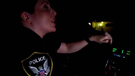 Негр избежал наказание оприходовав двух сучек в полицейской форме