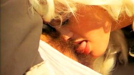 Фильм: Das lustschloss der jungen marquise  (1987)