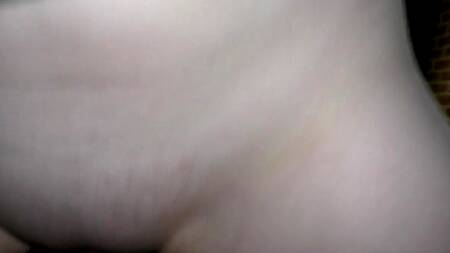 Зашел в комнату к девушке и подарил ей ни с чем не сравнимый оргазм