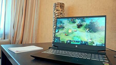 Хватит играть в доту, а лучше возьми меня во всех интересных позах