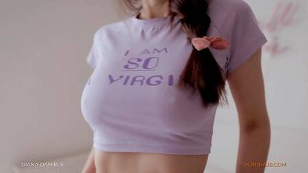 Подошла и завела парня на секс в котором они оба судорожно кончили