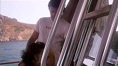 Фильм: Dans la chaleur de St-Tropez (1981)