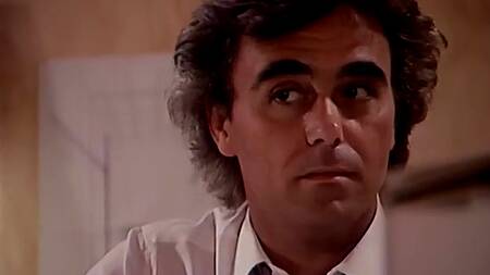 Фильм: Chaudes Adolescentes (1981)