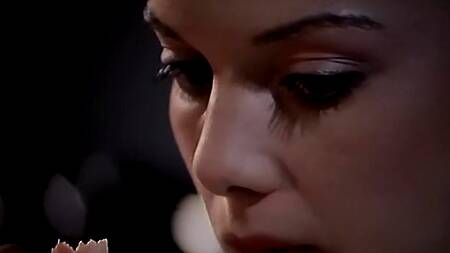 Фильм: Chaudes Adolescentes (1981)