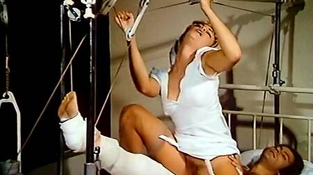 Фильм: Delires Porno (1977)