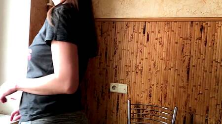 Ввел пенис в узенькую писю русской девушке которой так хочется кончить