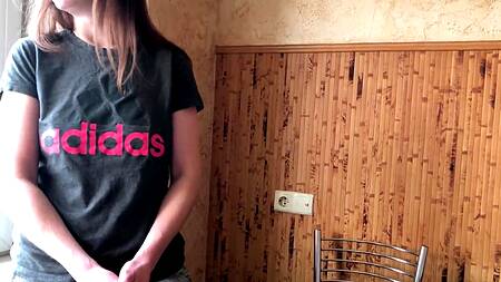 Ввел пенис в узенькую писю русской девушке которой так хочется кончить