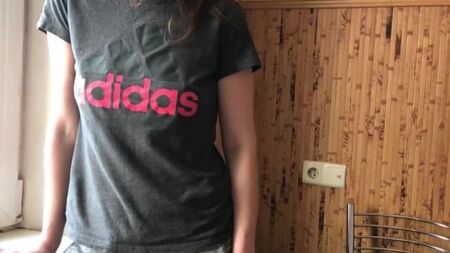 Ввел пенис в узенькую писю русской девушке которой так хочется кончить