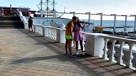 Альфа самец оприходовал девушку и куколда который решил посмотреть