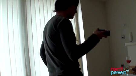 Зрелая нимфа пришла на кастинг показать как глубоко умеет сосать хуй