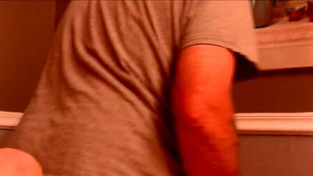 Жена на работу, а батя сразу в постель к рыжеволосой дочурке