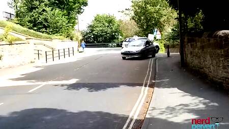 Толстуха голландского борделя высосала из члена туриста всю сперму