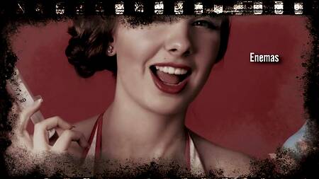 Сексапильная нимфа практикует анальный фистнг и громко пердит