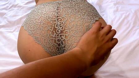 Бойфренд на работе, а русская сучка на члене хуястого соседа